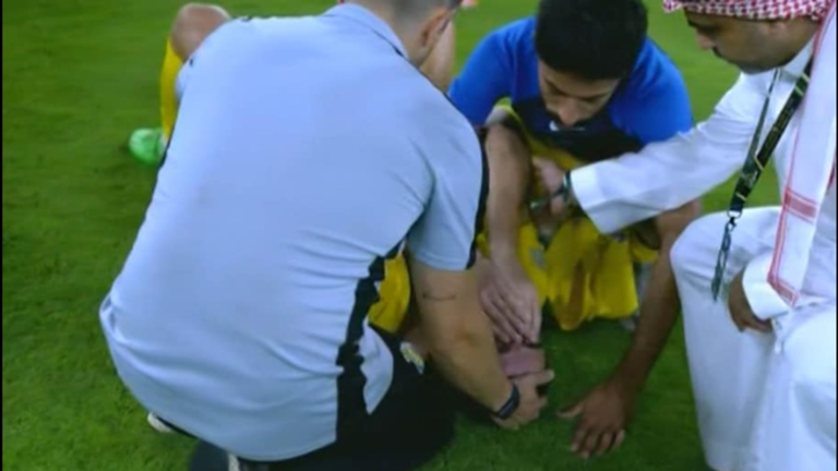 شاهد : انهيار وبكاء رونالدو بعد خسارته لقب كأس ملك السعودية مع النصر (فيديو)