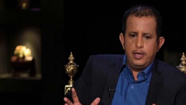 الصحفي "بن لرزق" يكشف عن الطريقة التي ستعيد صرف الدولار إلى 221 ريال يمني..