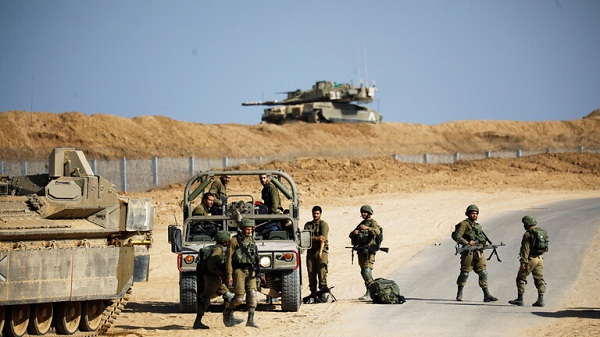الجيش الإسرائيلي يستدعي آلاف عناصر الاحتياط ويلغي إجازات الجنود  والضباط ..لهذا السبب ؟
