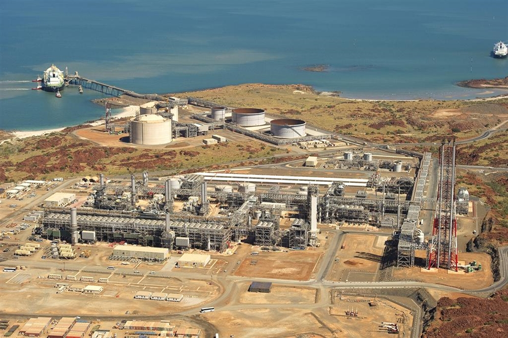 مفاوضات مكثفة لإعادة تصدير الغاز عبر ميناء بلحاف في محافظة شبوة وصحيفه تكشف (التفاصيل)     