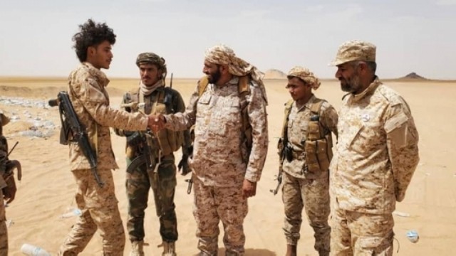قائد عسكري رفيع يبشر بـ”النصر الكبير“ ويؤكد: ”3 محافظات على موعد قريب مع التحرير الكامل من مليشيا الحوثي“