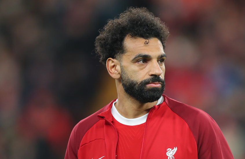 النجم المصري"محمد صلاح" يتلقى عرضا غريبا للانضمام لثالث أقدم فريق في تاريخ كرة القدم