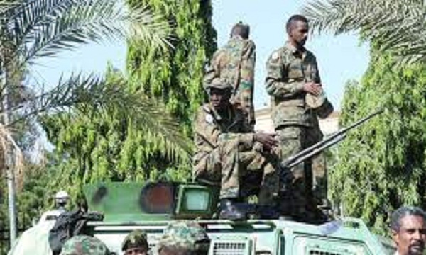 انقلاب عسكري في السودان واعتقال معظم الوزراء(تفاصيل) 