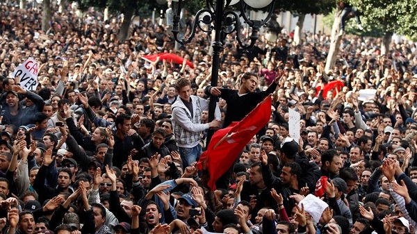 اتحاد علماء المسلمين يصدر "فتوى" حول قرار الرئيس التونسي