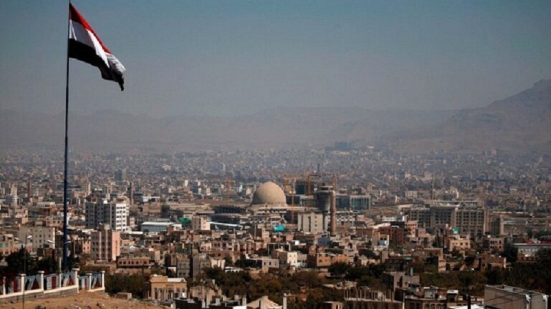 مصدر حكومي: وفد من الحكومة الشرعية يزور العاصمة صنعاء لأول مرة منذ 8 سنوات 